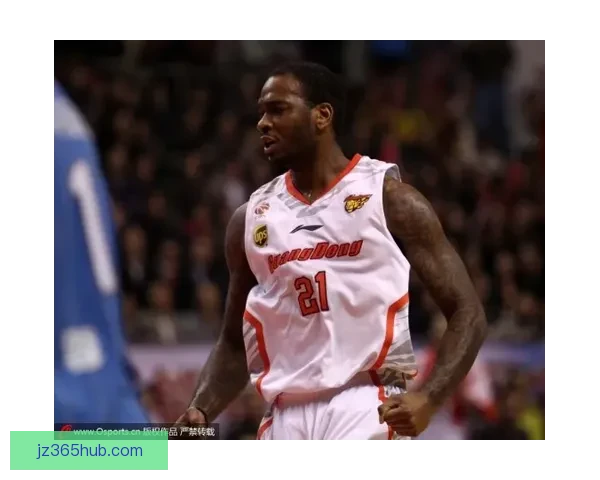 鲍威尔表示只要球队获胜愿意承担任何角色首发实力不容小觑