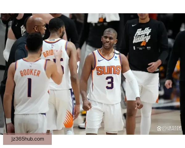 波神遭保罗里德撞击腰部伤退回更衣室复出成疑球队前景引发担忧情