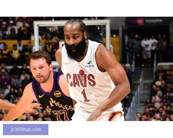 湖人复仇骑士夺赛季50胜 东契奇42+12迎里程碑 詹姆斯再创历史新纪录